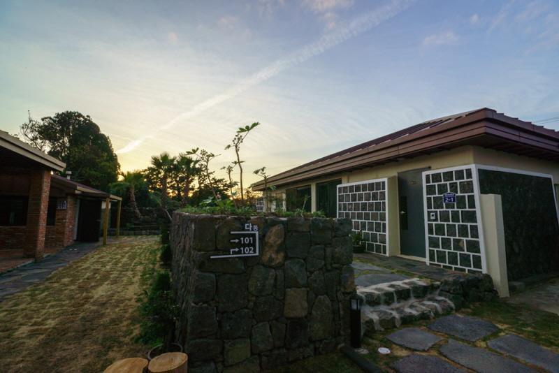 Misoga Pension Seogwipo Ngoại thất bức ảnh
